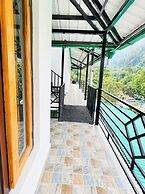 Hotel The Sunlight Restaurant Bhimtal
