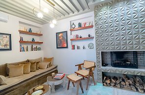 Riad Della