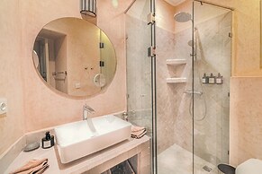Riad Della