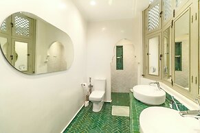 Riad Della