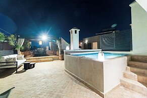 Riad Della