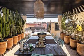 Riad Della