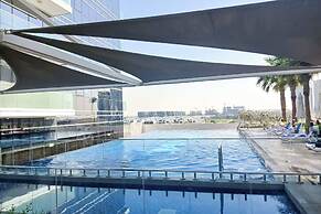 PVH - Classy Studio - Carson A