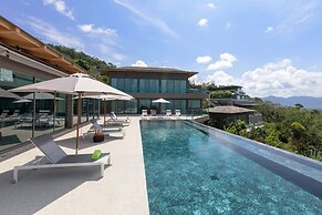 Tropical Castle Villa Phuket