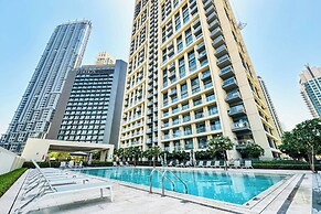 PVH - 2BR Burj Khalifa View - BurjRoyale