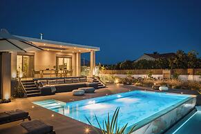 Helios Luxury Villas