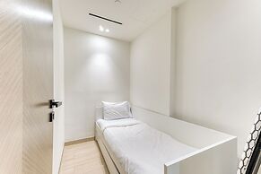 PVH - Cosy 2BR - Binghatti Crescent