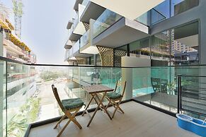 PVH - Cosy 2BR - Binghatti Crescent