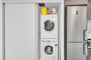 Econo Suites DT