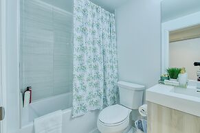 Econo Suites DT