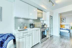 Econo Suites DT