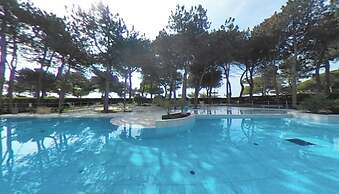 Ideally Located sea Front Building With Pool