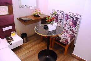 Hotel Gurveer Royal