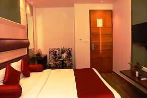 Hotel Gurveer Royal