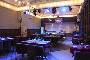 Hotel Gurveer Royal