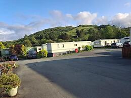 Twin Ayre Cabin Retreat, Welshpool