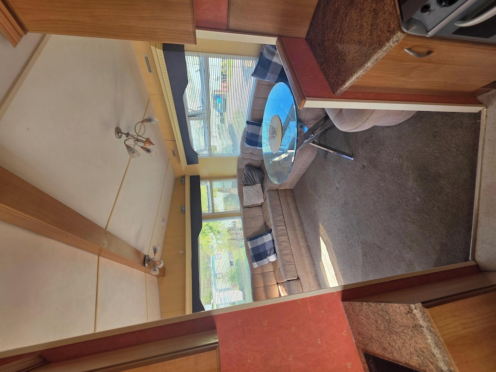 Twin Ayre Cabin Retreat, Welshpool