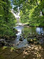 Twin Ayre Cabin Retreat, Welshpool