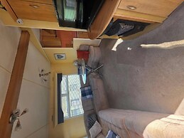 Twin Ayre Cabin Retreat, Welshpool