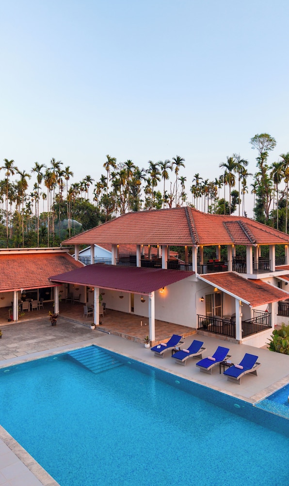 ELIVAAS Tranquility 5BHK PetFriendly