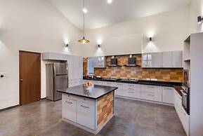 ELIVAAS Tranquility 5BHK PetFriendly