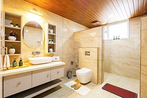 ELIVAAS Tranquility 5BHK PetFriendly