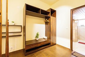 ELIVAAS Tranquility 5BHK PetFriendly