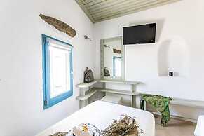 Meltemi Beach House by Opus