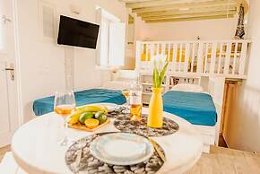 Opus Apartment by Mykonian Hospitality