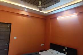 NEW SURYA DELUXE BOARDING AND LODGING