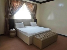 Corniche Palace Hotel