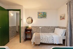 Calanchi Apartments