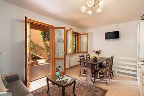 Calanchi Apartments
