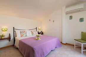 Calanchi Apartments