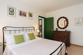 Calanchi Apartments
