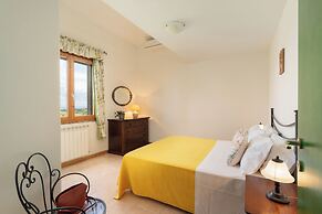 Calanchi Apartments