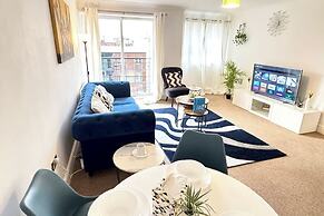 City Centre - Sleeps 2 - Wifi Parking Projector