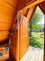 Rooms & Glamping Lana Haus