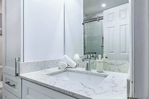 Fifa 2026 Stylish Suite Near Little Italy