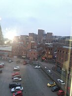 Cm Belfast Apartment Central Location, Modern Comfort