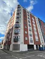 Cm Belfast Apartment Central Location, Modern Comfort