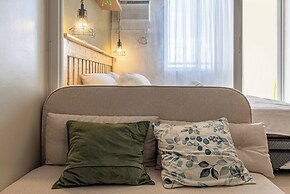 Nordic-inspired Rustic Minimalist Condo