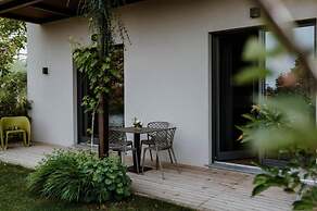 Villa Carla Suites