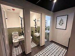 Straits Heritage Hostel