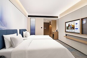 Hampton by Hilton Guangzhou Changlong Wanbo Center