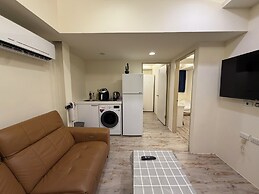 Qinn Apartment