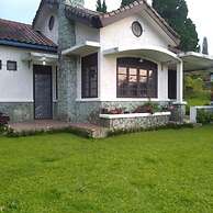 Villa Montana 2 by ABM