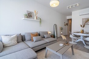 Hermes 2-BR Apt. & Balcony in Larnaca