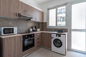 Hermes 2-BR Apt. & Balcony in Larnaca