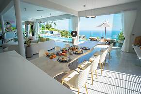 Villa Ray